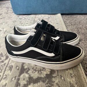 Black Old Skool V Shoe - Velcro straps, women's 10